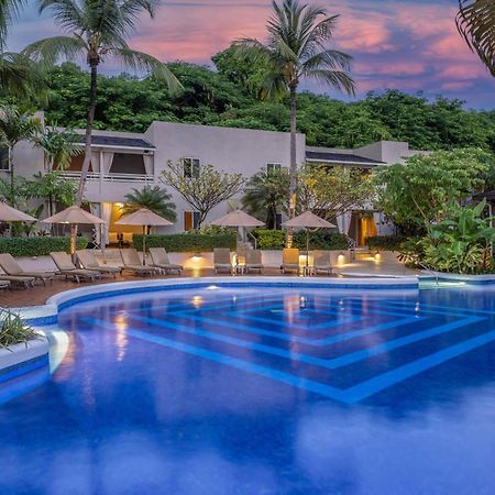 Waves Resort & Spa, Barbados, An Autograph Collection All-Inclusive Resort Saint James Kültér fotó