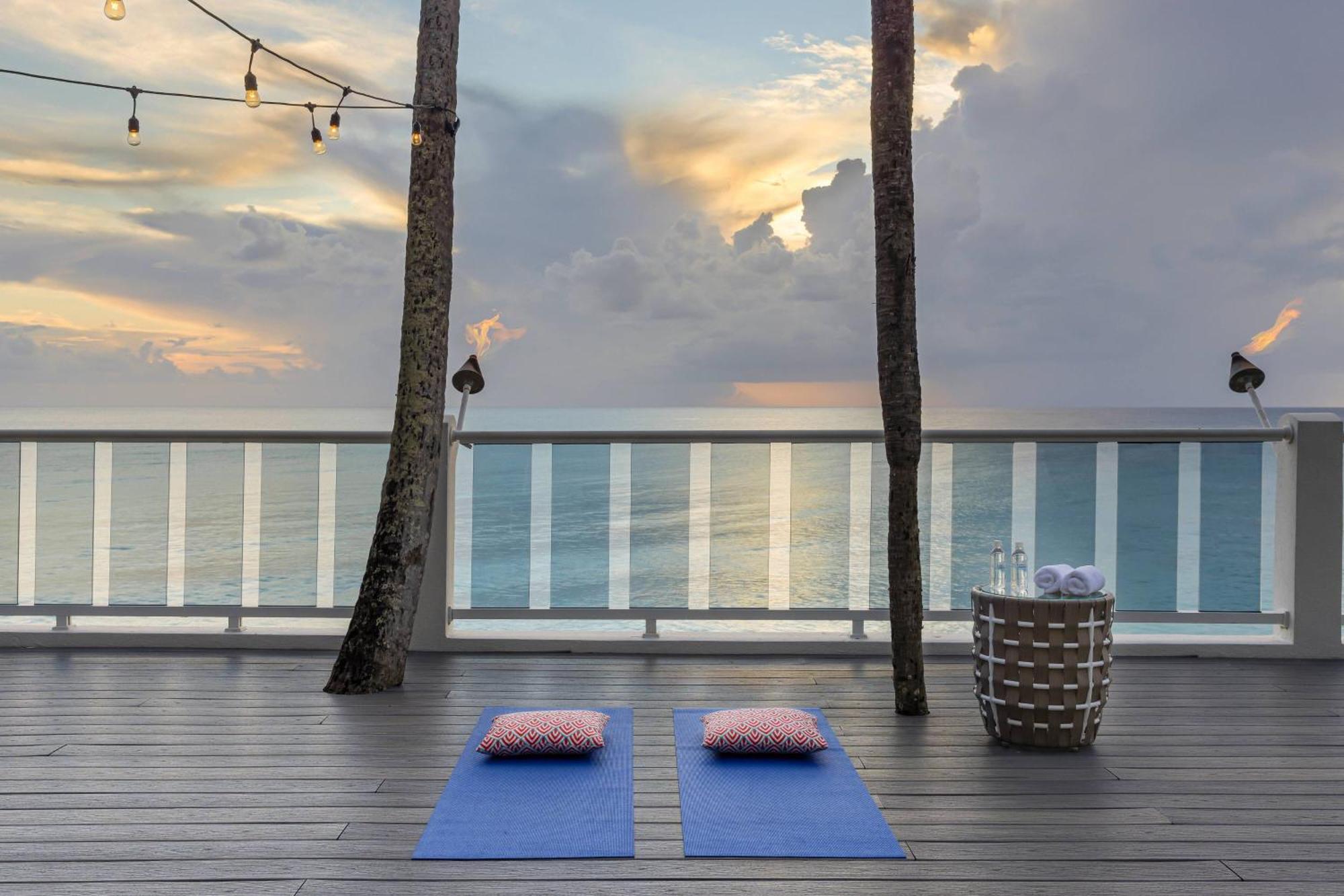 Waves Resort & Spa, Barbados, An Autograph Collection All-Inclusive Resort Saint James Kültér fotó