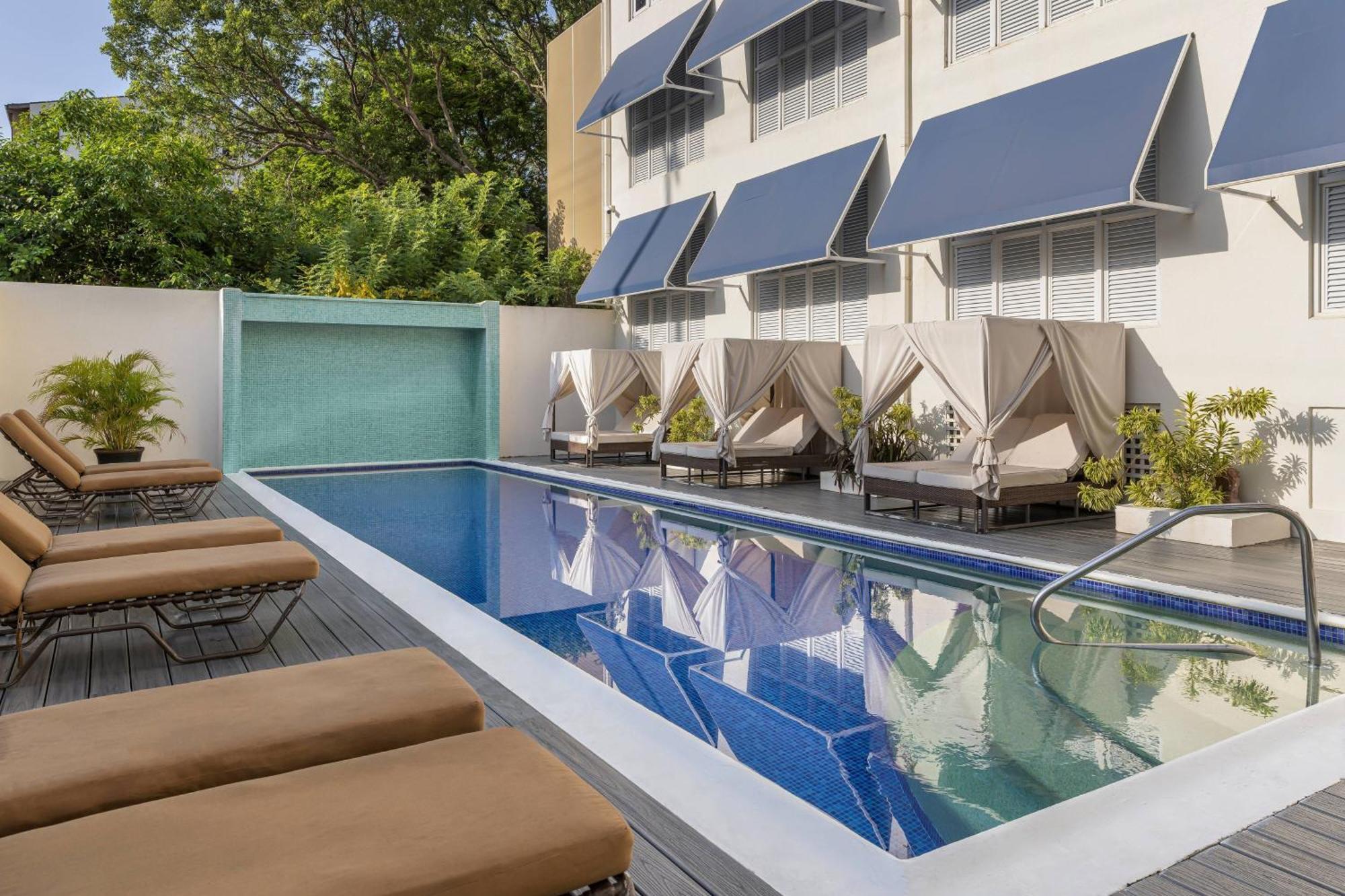 Waves Resort & Spa, Barbados, An Autograph Collection All-Inclusive Resort Saint James Kültér fotó
