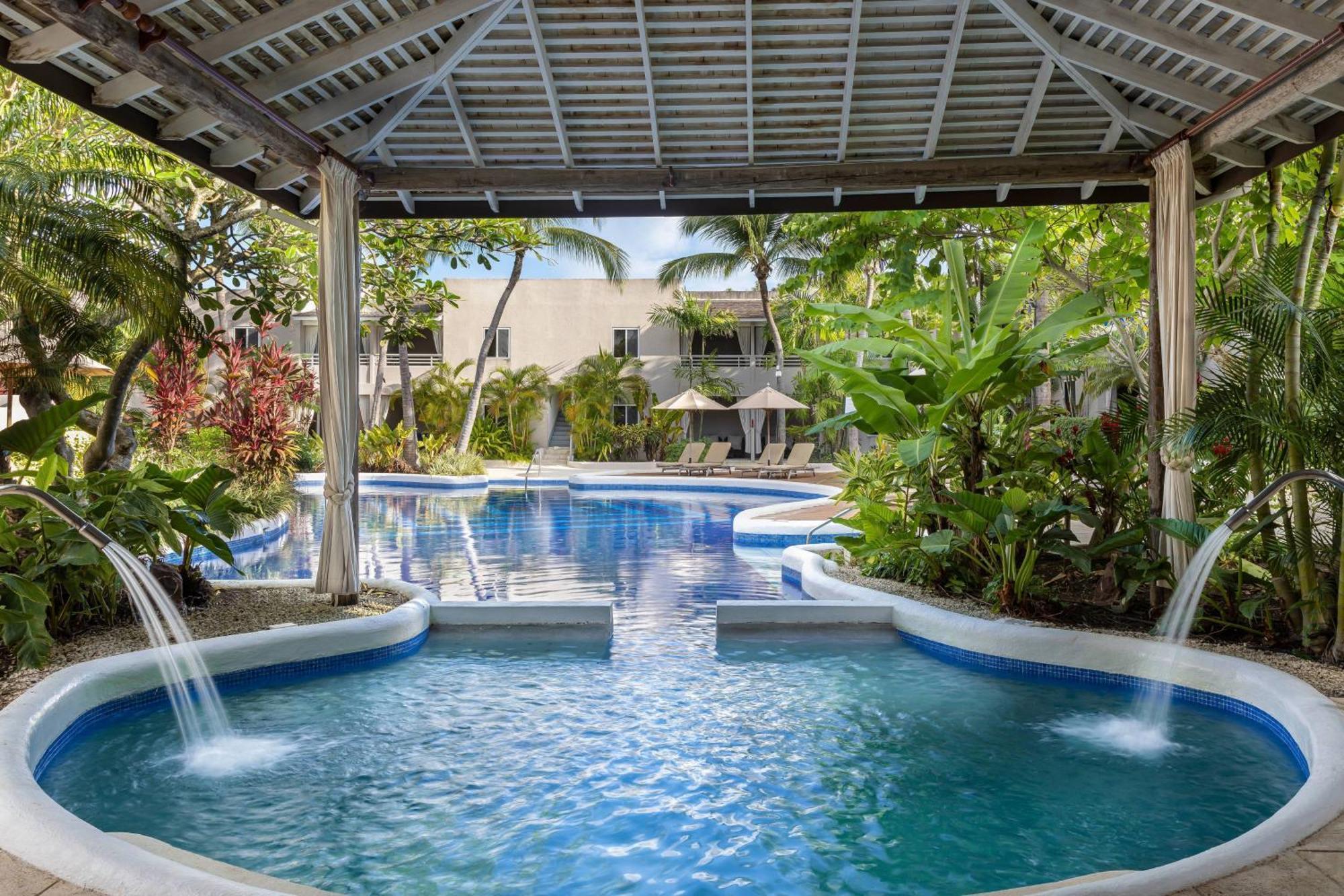 Waves Resort & Spa, Barbados, An Autograph Collection All-Inclusive Resort Saint James Kültér fotó
