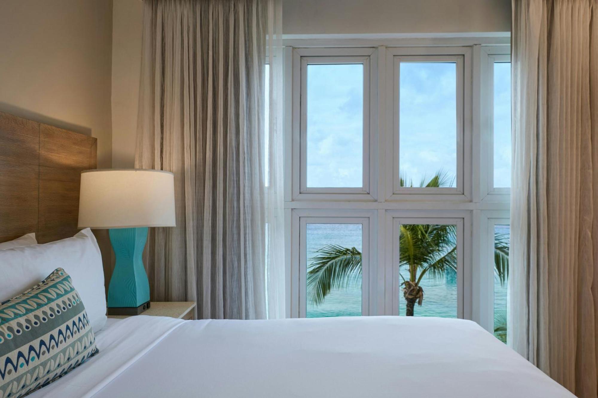 Waves Resort & Spa, Barbados, An Autograph Collection All-Inclusive Resort Saint James Kültér fotó